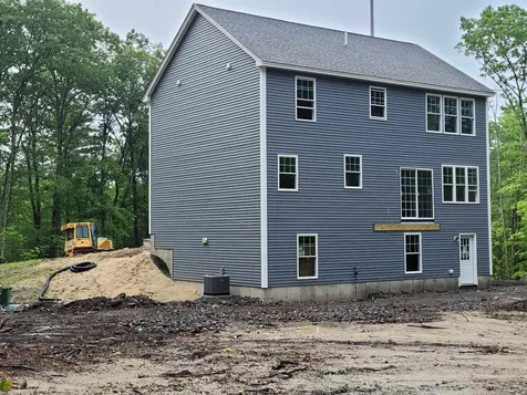 29 Old Manchester Road Candia NH 03034