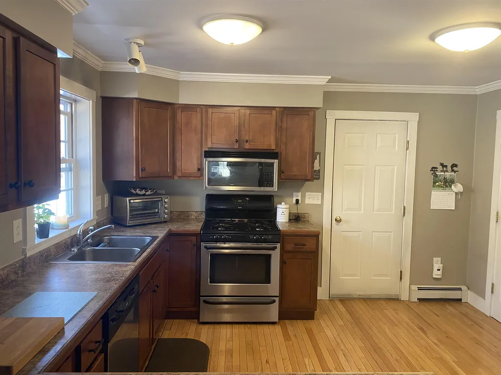 268 E Green Mountain Road Claremont NH 03743