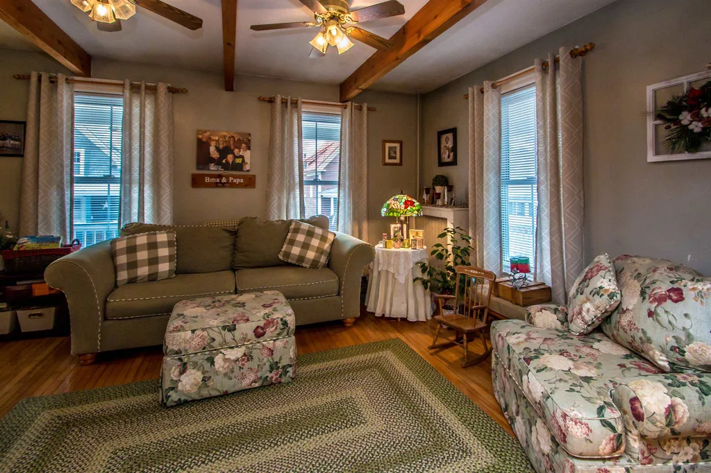 12 Richardson Street Lancaster NH 03584