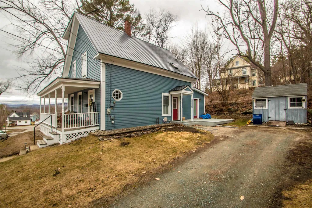 12 Richardson Street Lancaster NH 03584