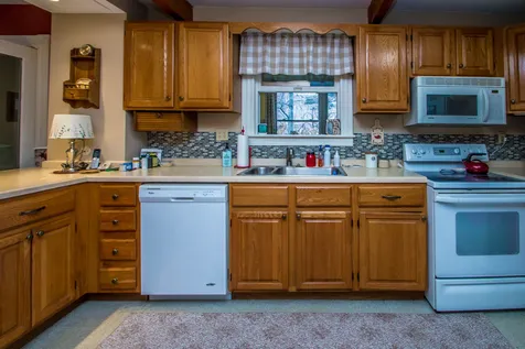 12 Richardson Street Lancaster NH 03584