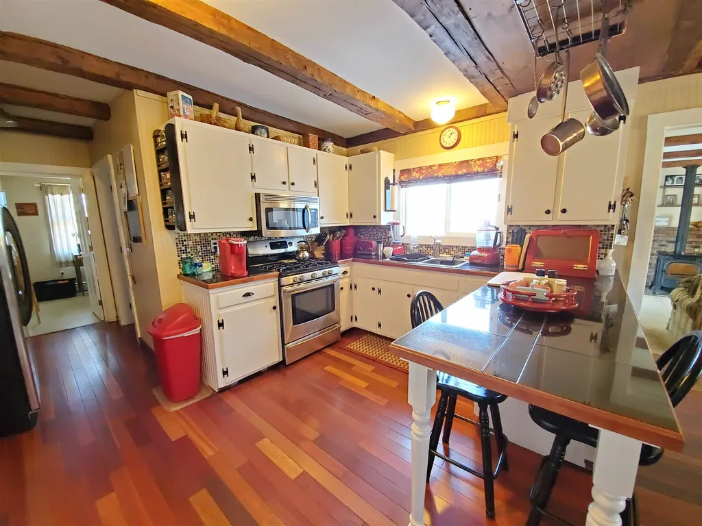 211 Shaker Hill Road Enfield NH 03748