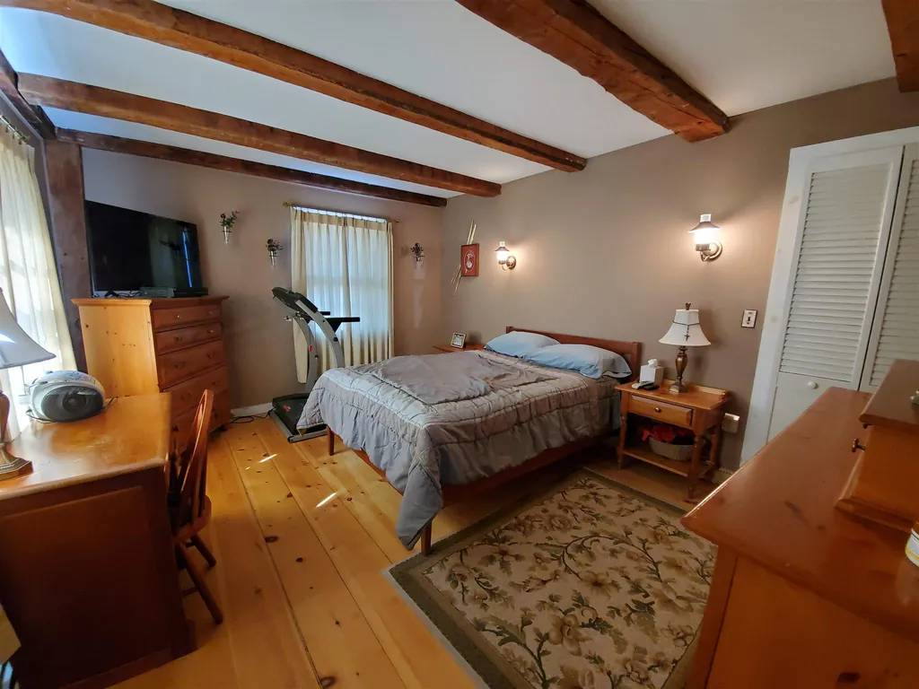 211 Shaker Hill Road Enfield NH 03748