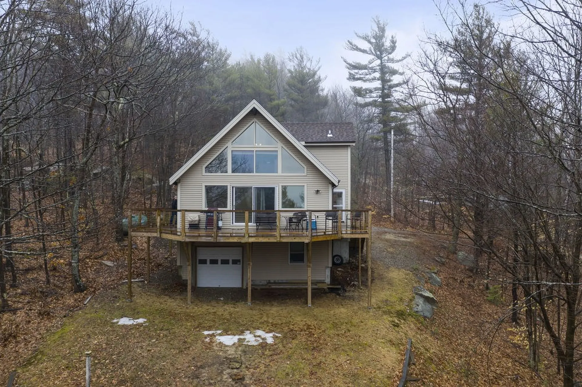 6 Newport Drive New Durham NH 03855