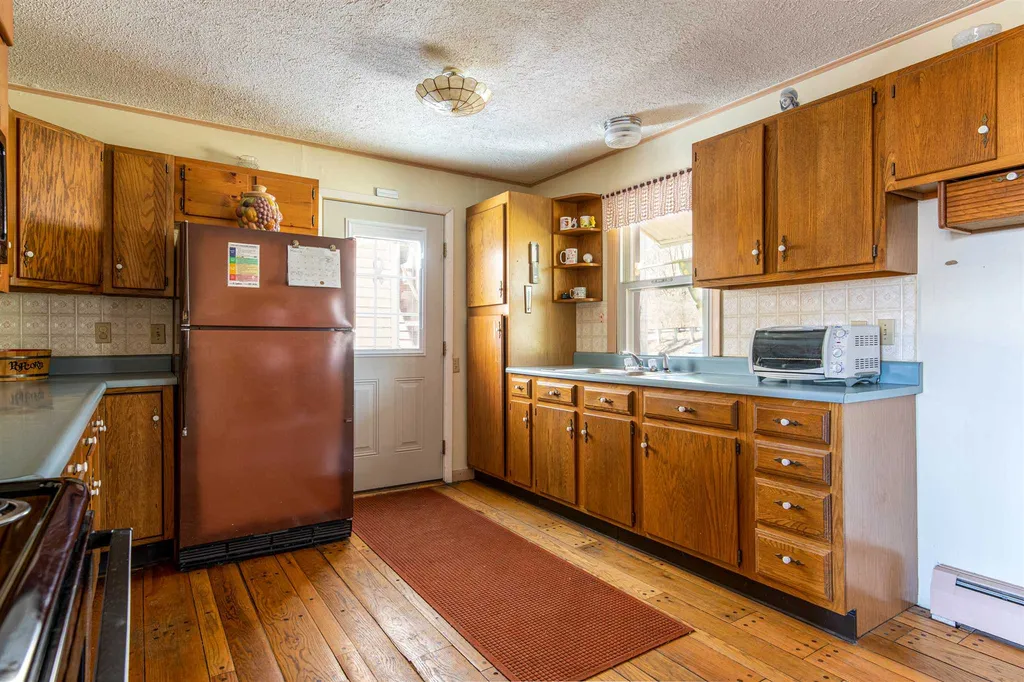 239 Route 7 North Milton VT 05468