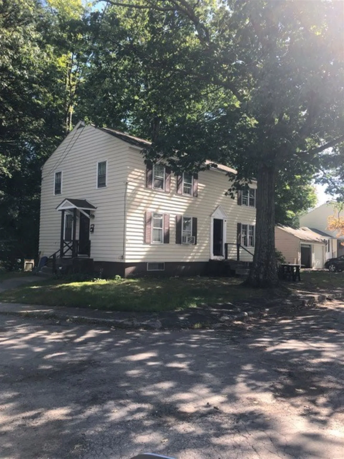 21-23 Mckenzie Drive Claremont NH 03743