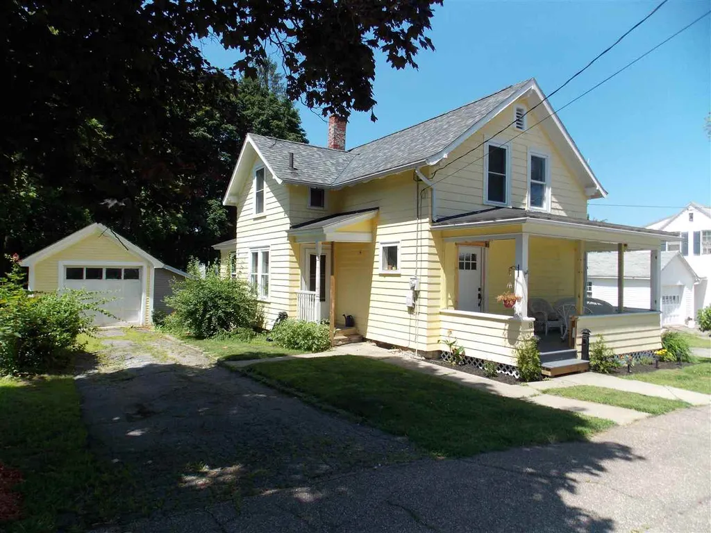 18 Chester Court Laconia NH 03246