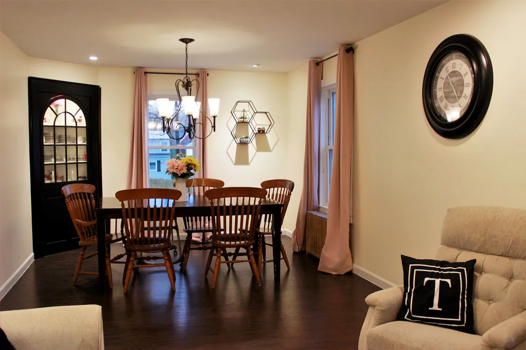 18 Chester Court Laconia NH 03246