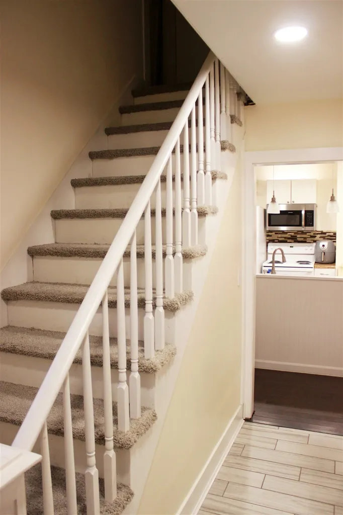 18 Chester Court Laconia NH 03246