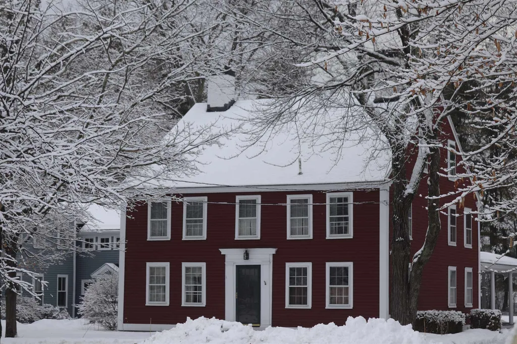 4 Middle Street Amherst NH 03031