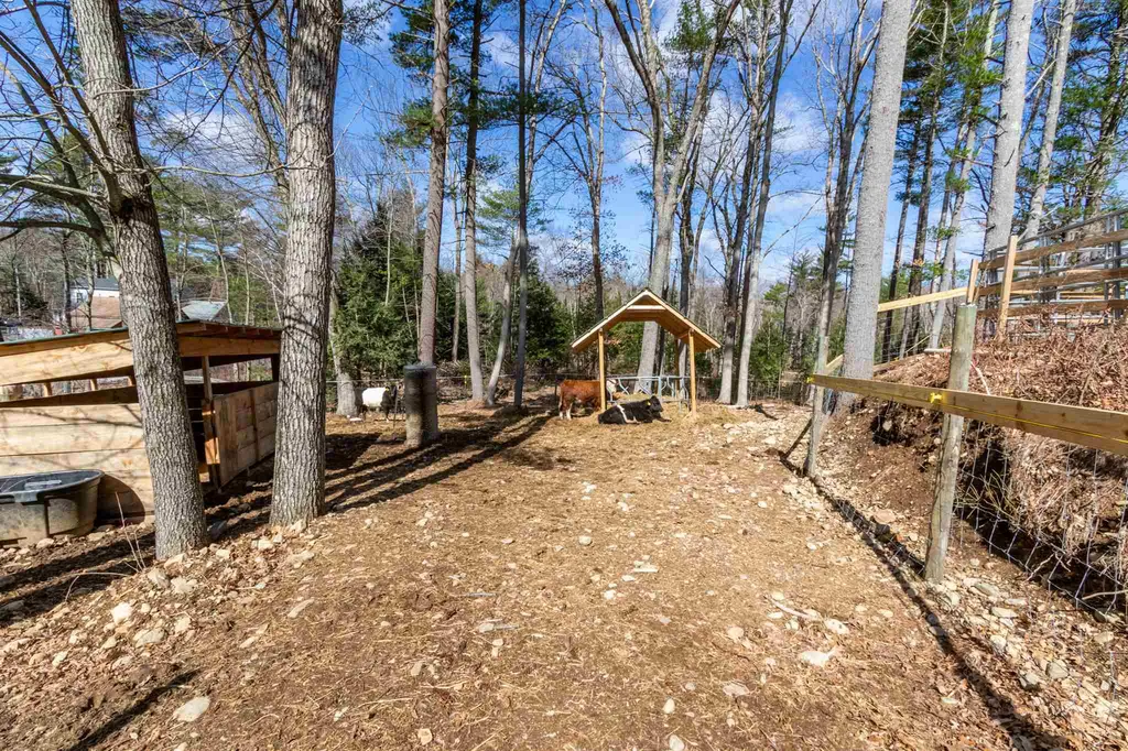9 Heath Street Newton NH 03858