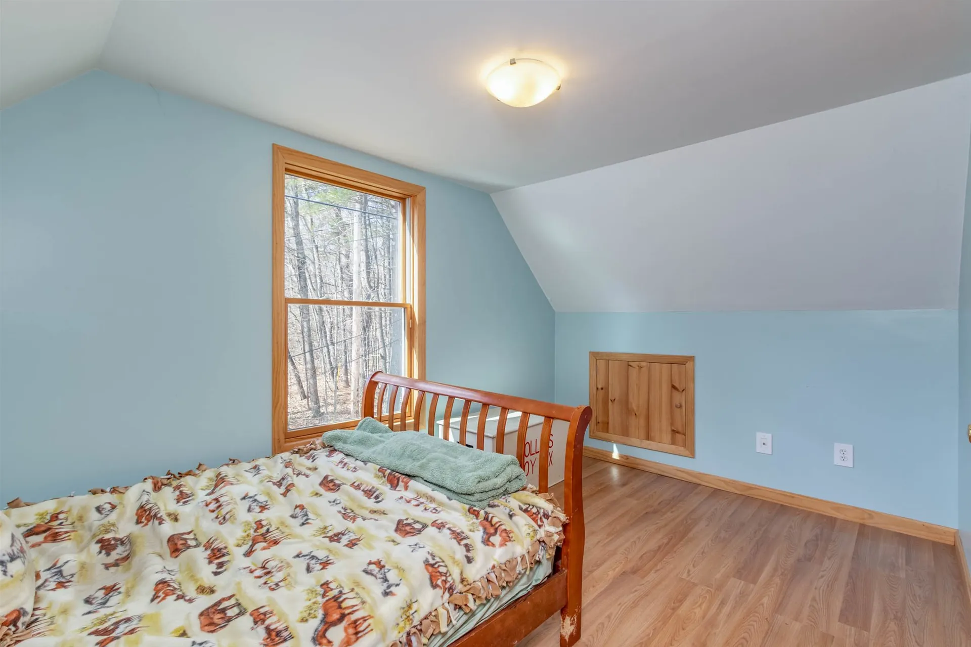 9 Heath Street Newton NH 03858