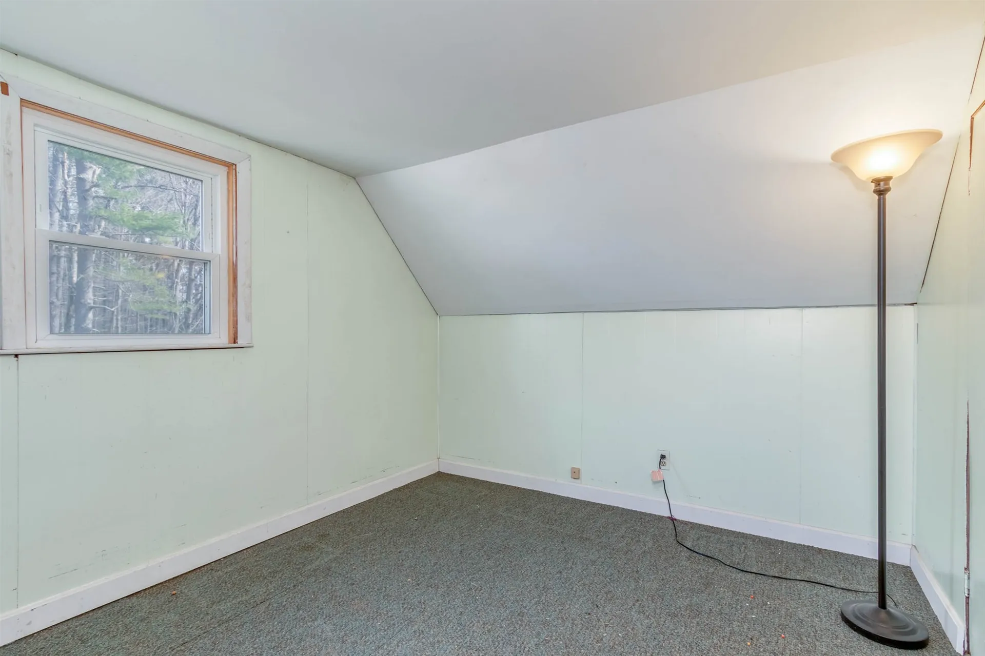 9 Heath Street Newton NH 03858