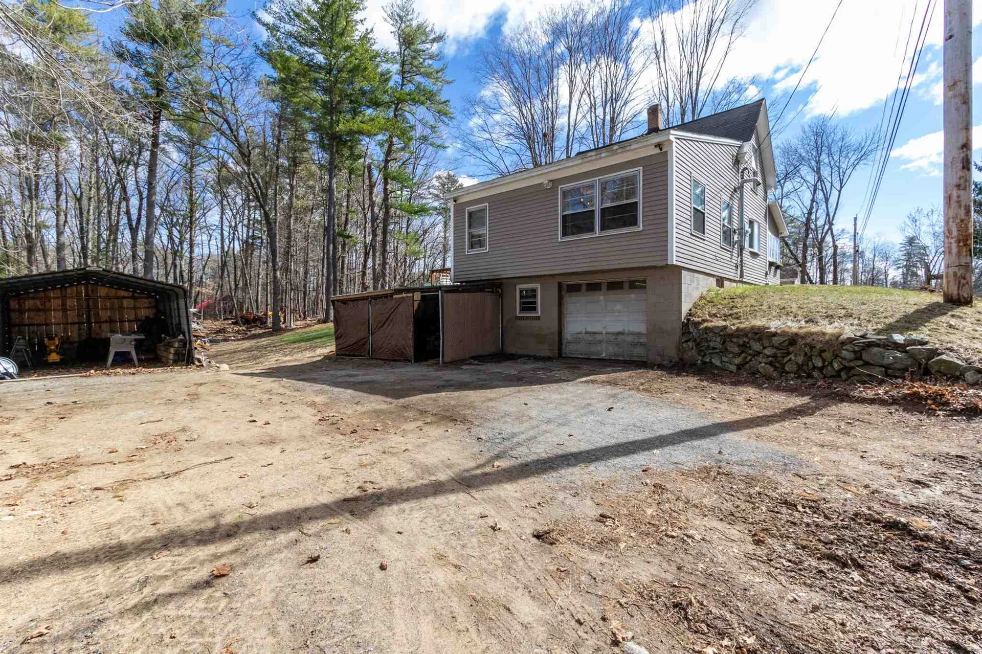 9 Heath Street Newton NH 03858
