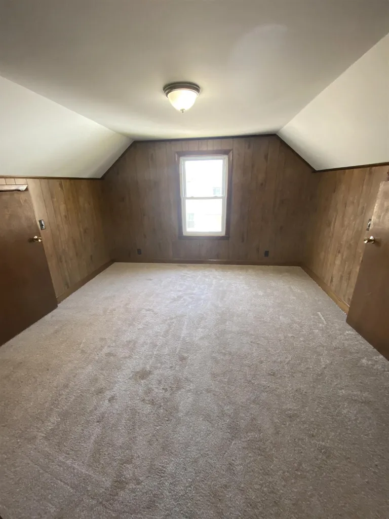 28 Damon Avenue Nashua NH 03064