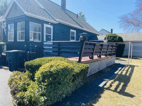 28 Damon Avenue Nashua NH 03064