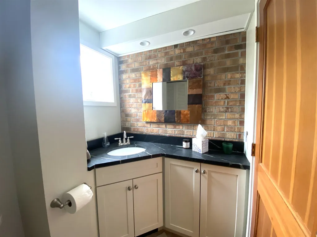 104 Spring Fling Road Warren VT 05674