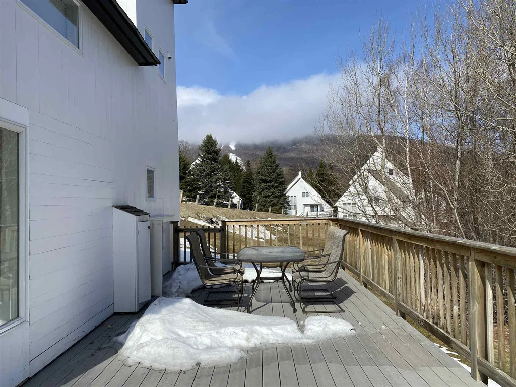 104 Spring Fling Road Warren VT 05674