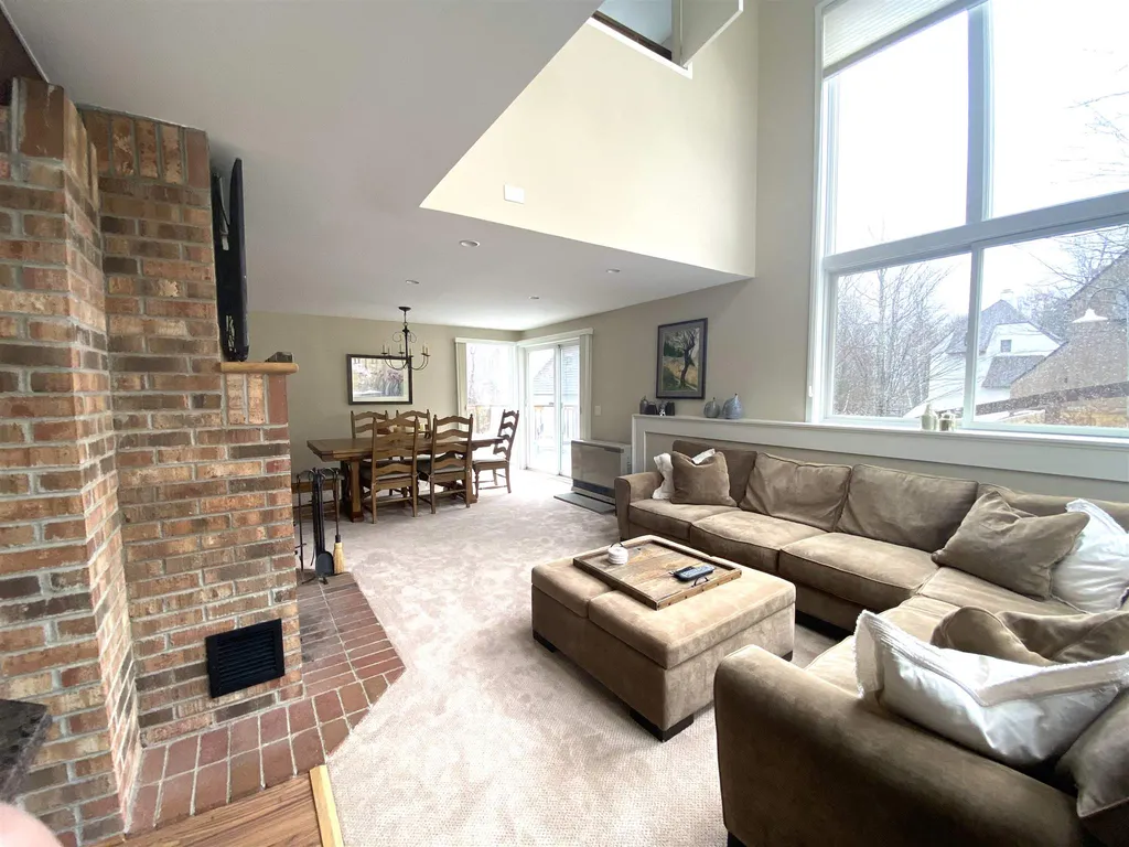 104 Spring Fling Road Warren VT 05674
