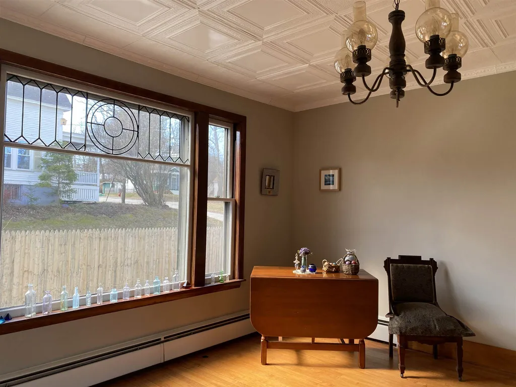 20 Highland Avenue Claremont NH 03743