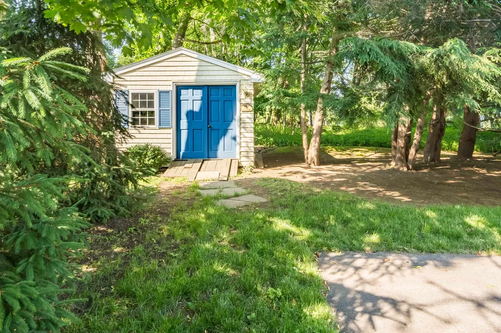 15 Willowbrook Avenue Rye NH 03871