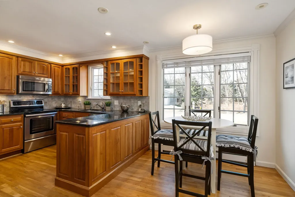 15 Willowbrook Avenue Rye NH 03871