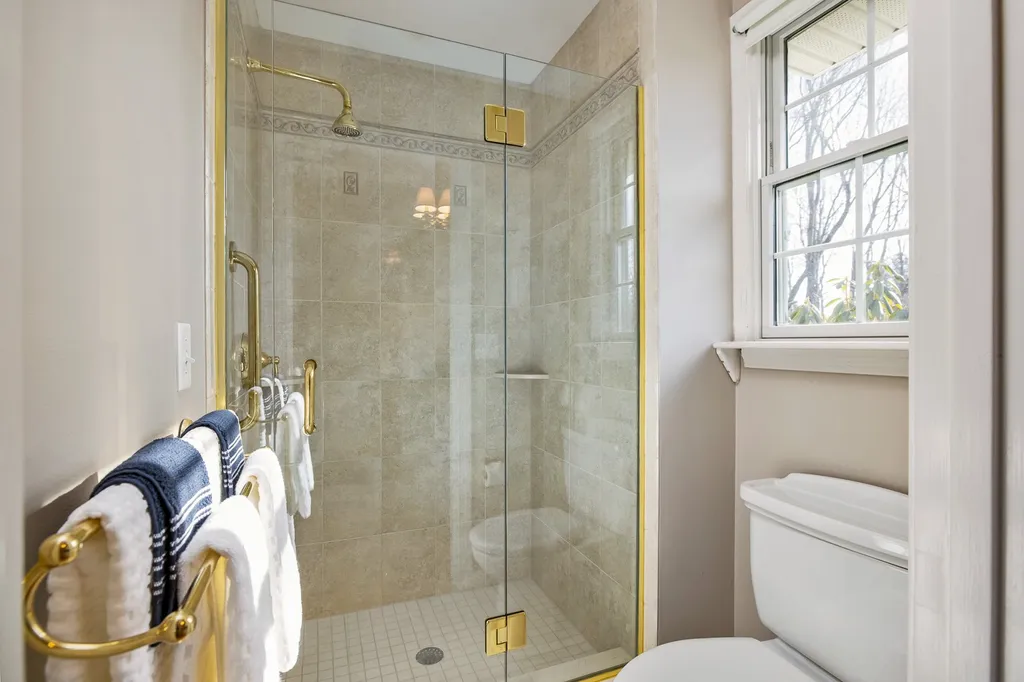 15 Willowbrook Avenue Rye NH 03871