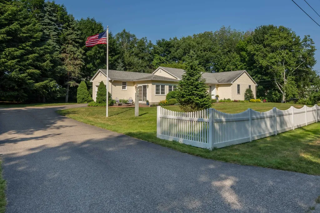 15 Willowbrook Avenue Rye NH 03871