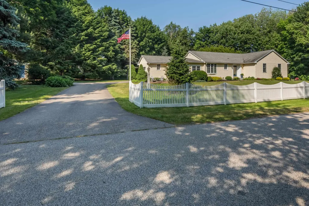 15 Willowbrook Avenue Rye NH 03871