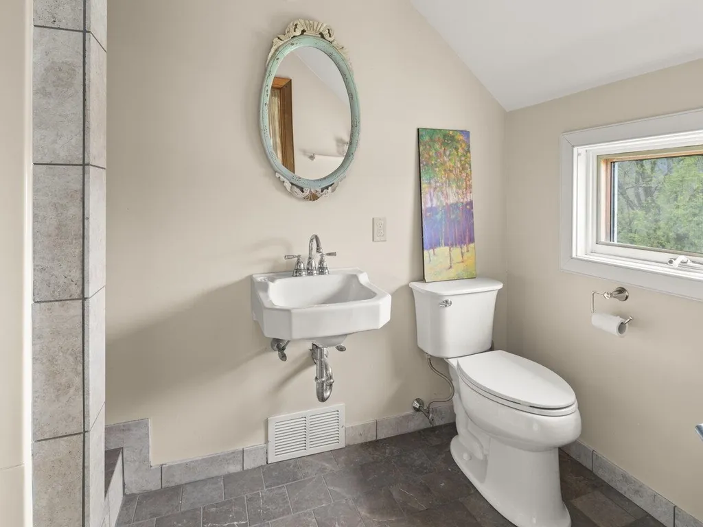 7655 Plank Road Bristol VT 05443