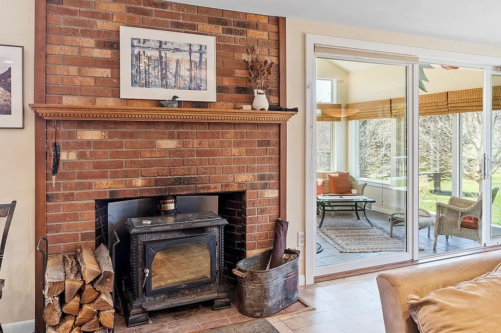 225 Gilson Road Jaffrey NH 03452