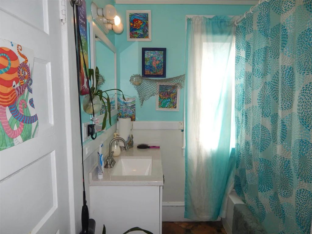 36 River Street Windsor VT 05089
