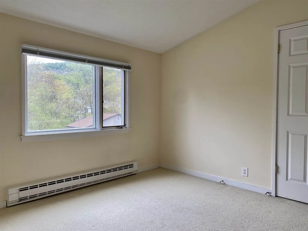 118 Brook Hollow Hanover NH 03755