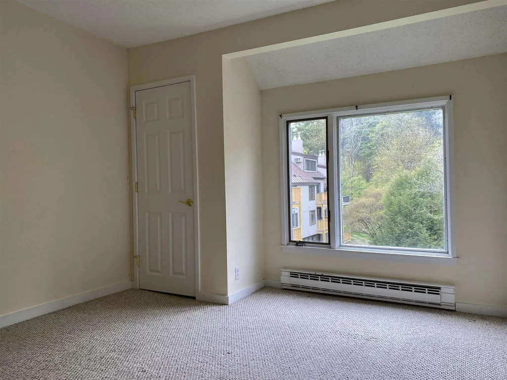 118 Brook Hollow Hanover NH 03755