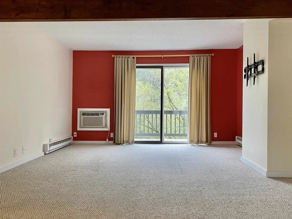 118 Brook Hollow Hanover NH 03755