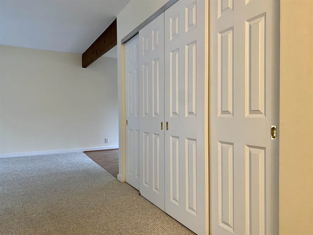 118 Brook Hollow Hanover NH 03755