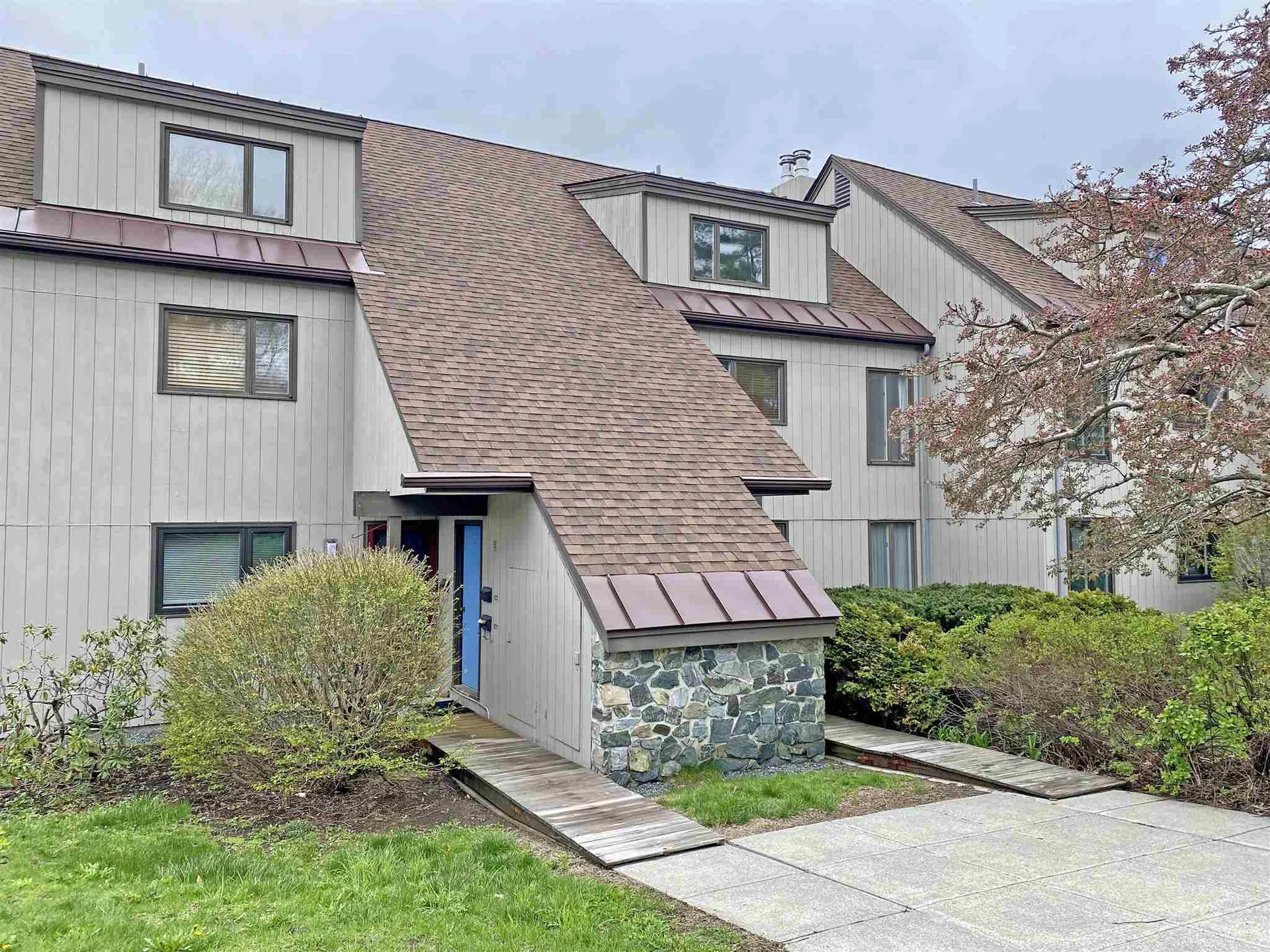 118 Brook Hollow Hanover NH 03755