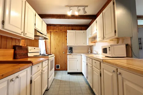 4689 Route 5 South Barnet VT 05050