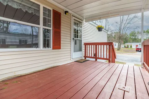 99 Colonial Village Somersworth NH 03878