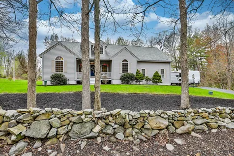 5 Laurel Lane Stratham NH 03885