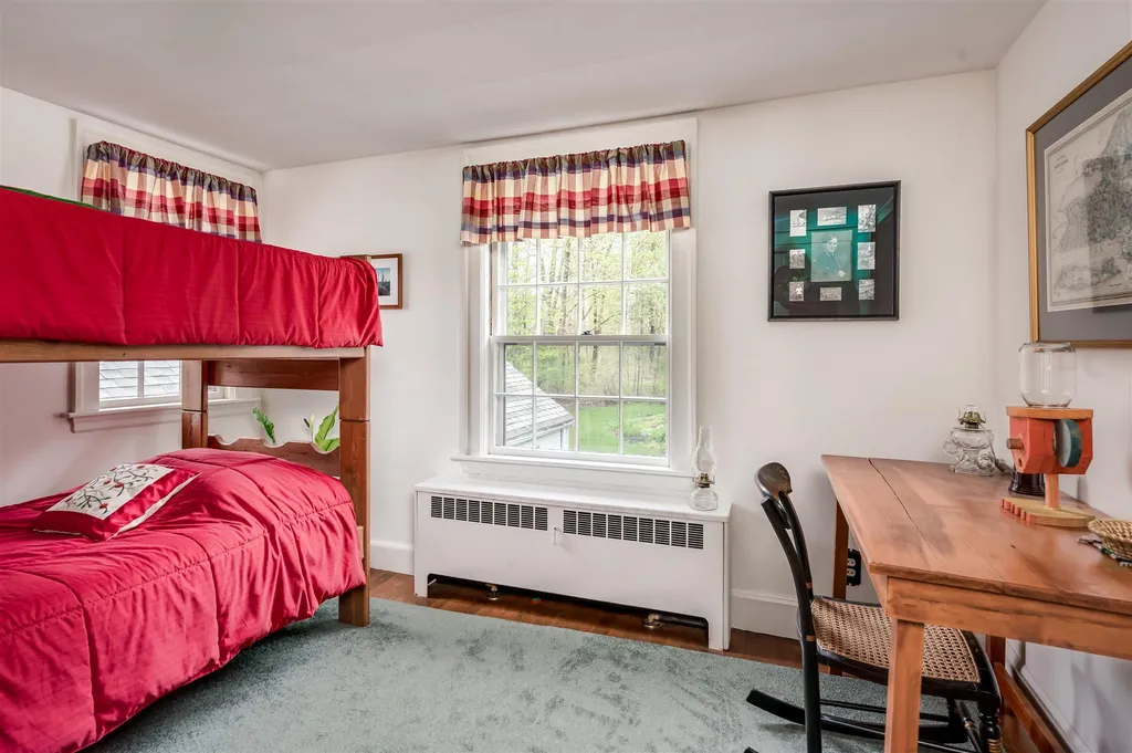 33 Mill Road Durham NH 03824