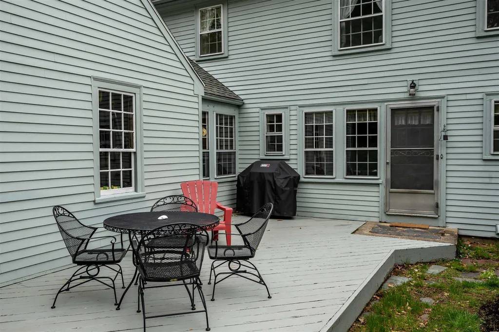 33 Mill Road Durham NH 03824