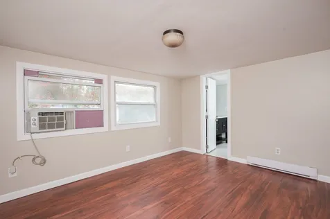 6 Pecan Street Exeter NH 03833