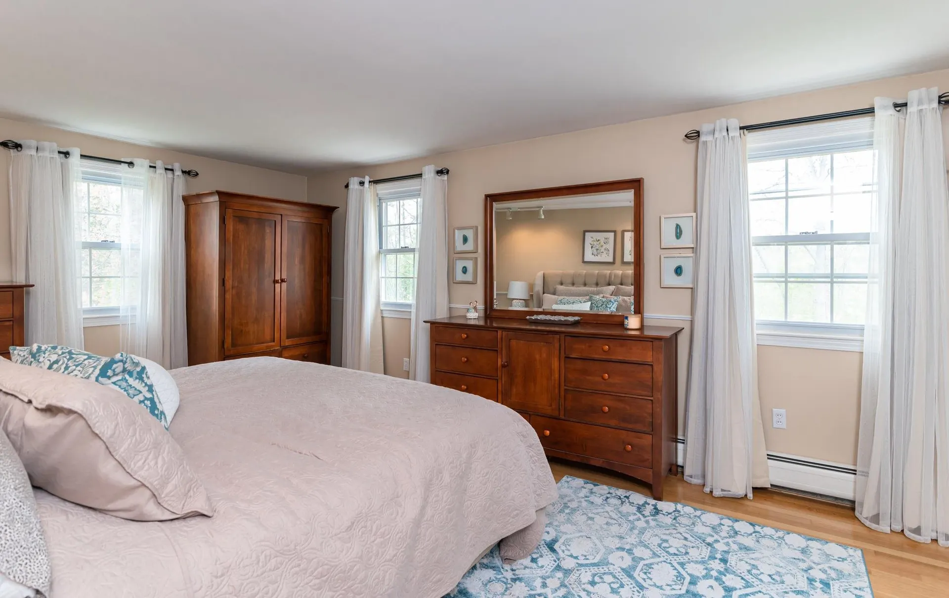 14 Shady Hill Road Nashua NH 03063