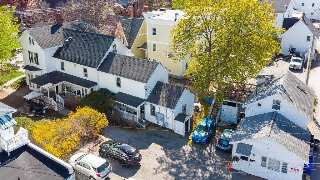 142 Lowell Street Manchester NH 03104