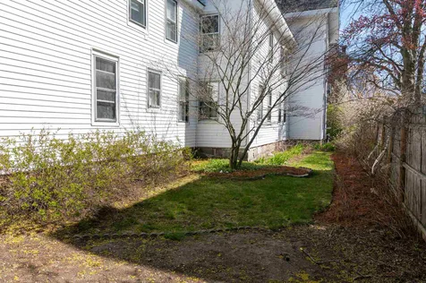 142 Lowell Street Manchester NH 03104