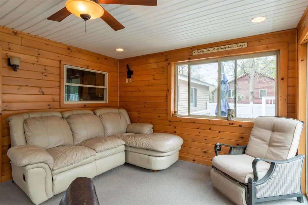 30 Sanborn Street Danville NH 03819