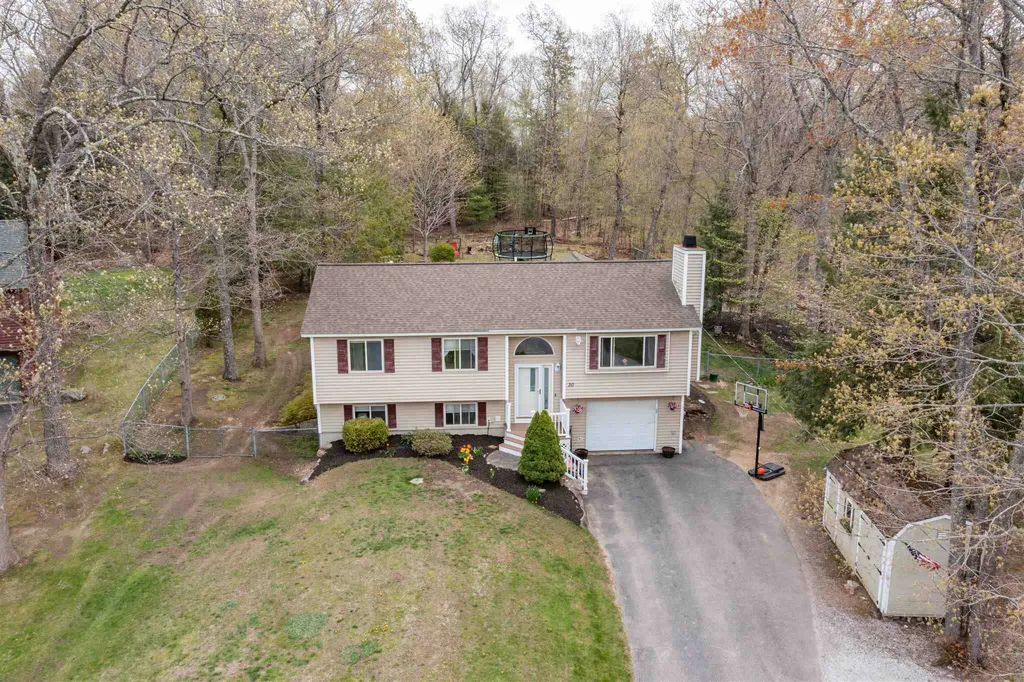 30 Sanborn Street Danville NH 03819