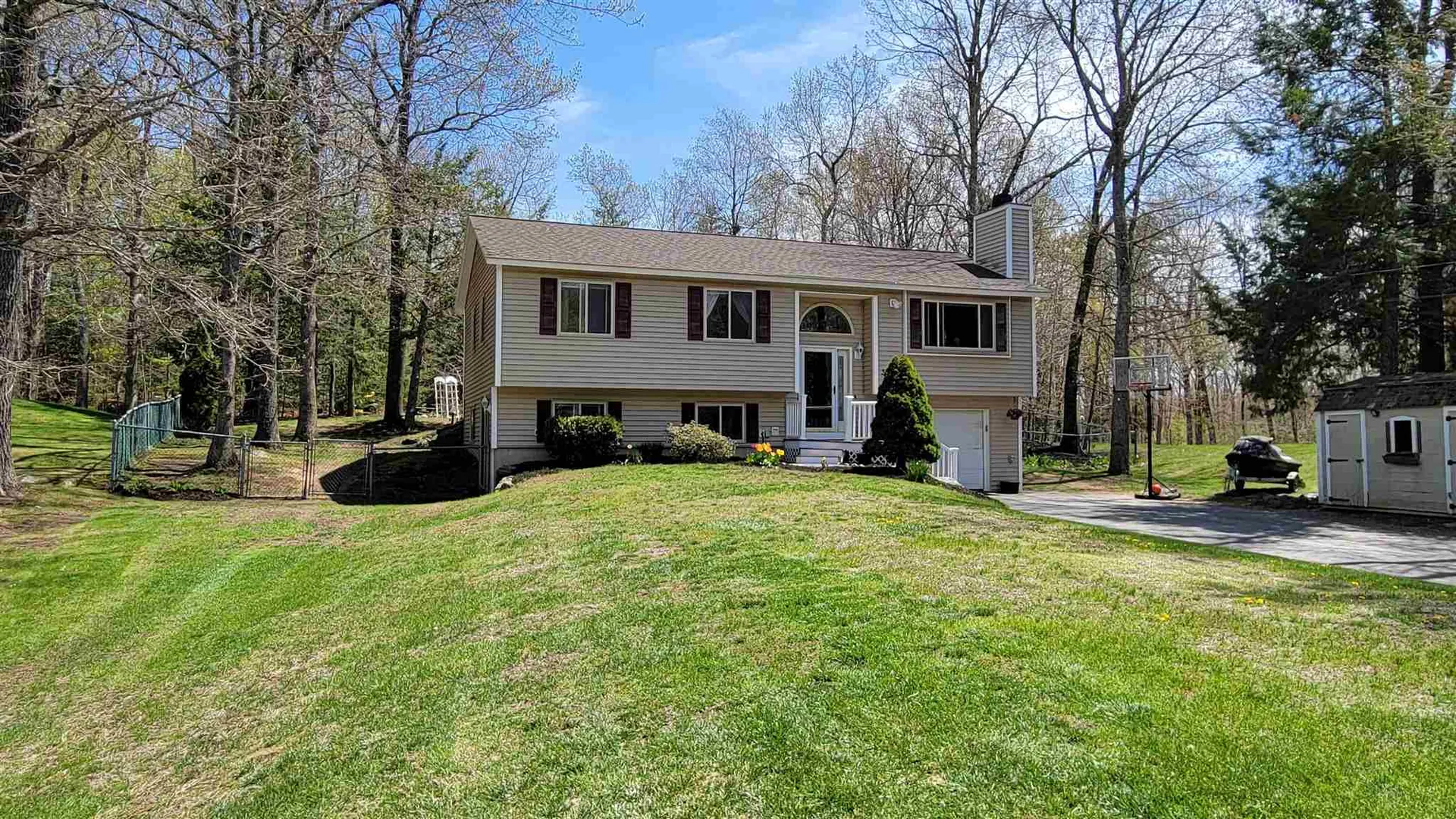 30 Sanborn Street Danville NH 03819