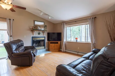 30 Sanborn Street Danville NH 03819